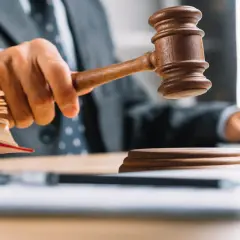 Dwa zajęcia komornicze od jednego komornika: Co to oznacza?