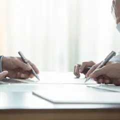 Umowa przedwstępna: Jak bezpiecznie wycofać się bez strat i konsekwencji