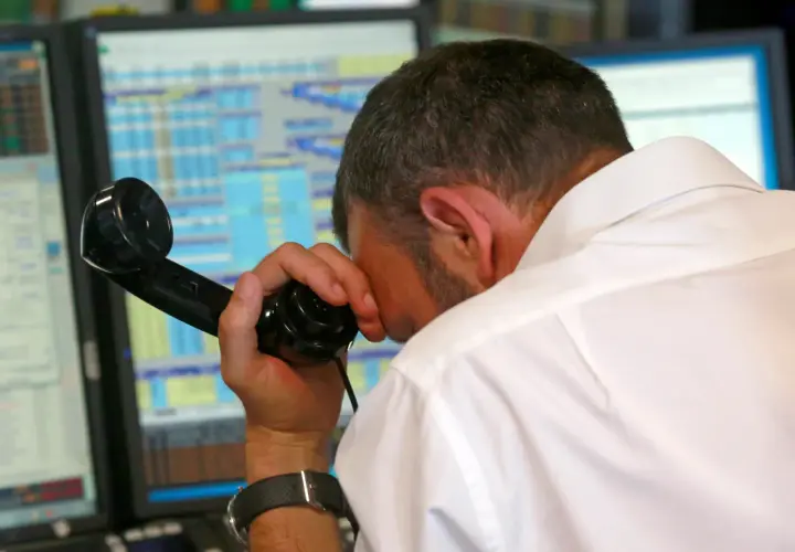 Kim jest broker i jaką pełni rolę? Poznaj specyfikę zawodu